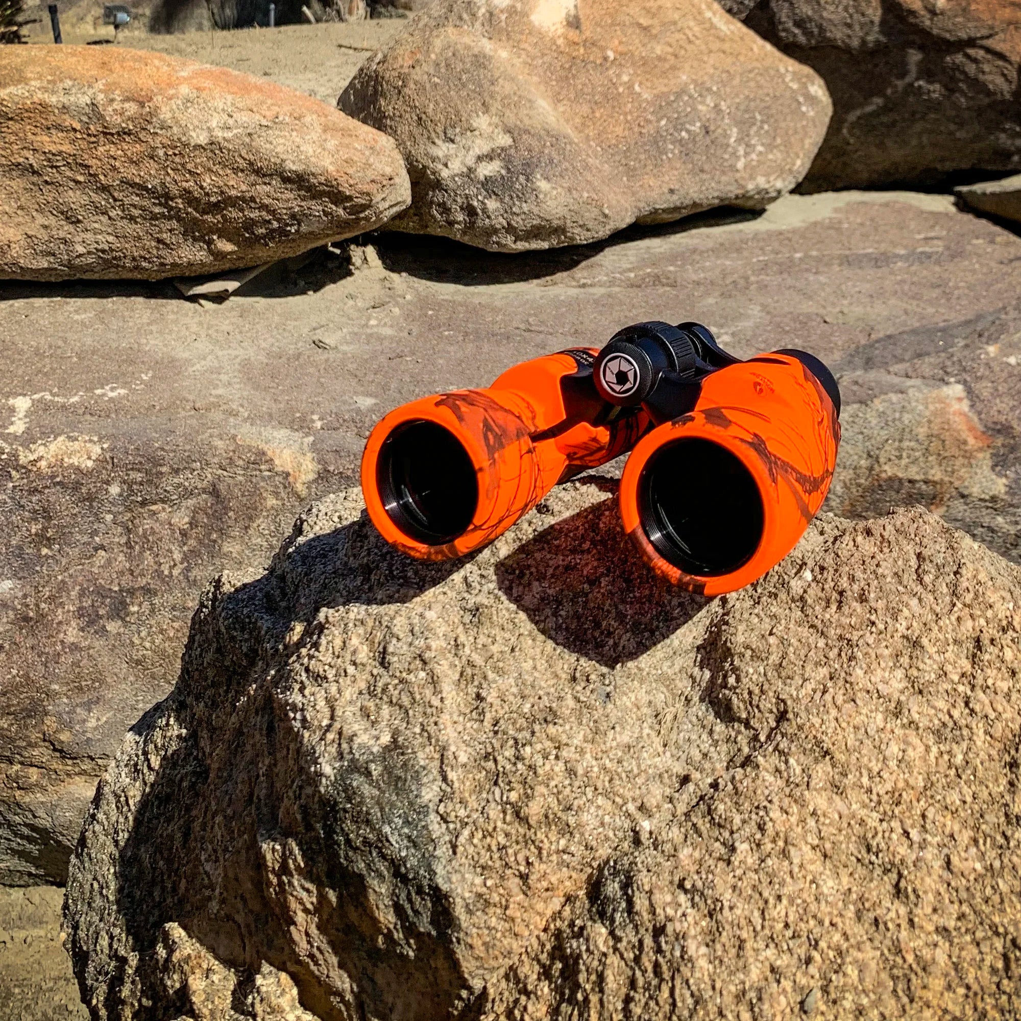 10x42mm Crossover Waterproof Binoculars, Mossy Oak® Blaze® Camo | AB13437 - Image 11