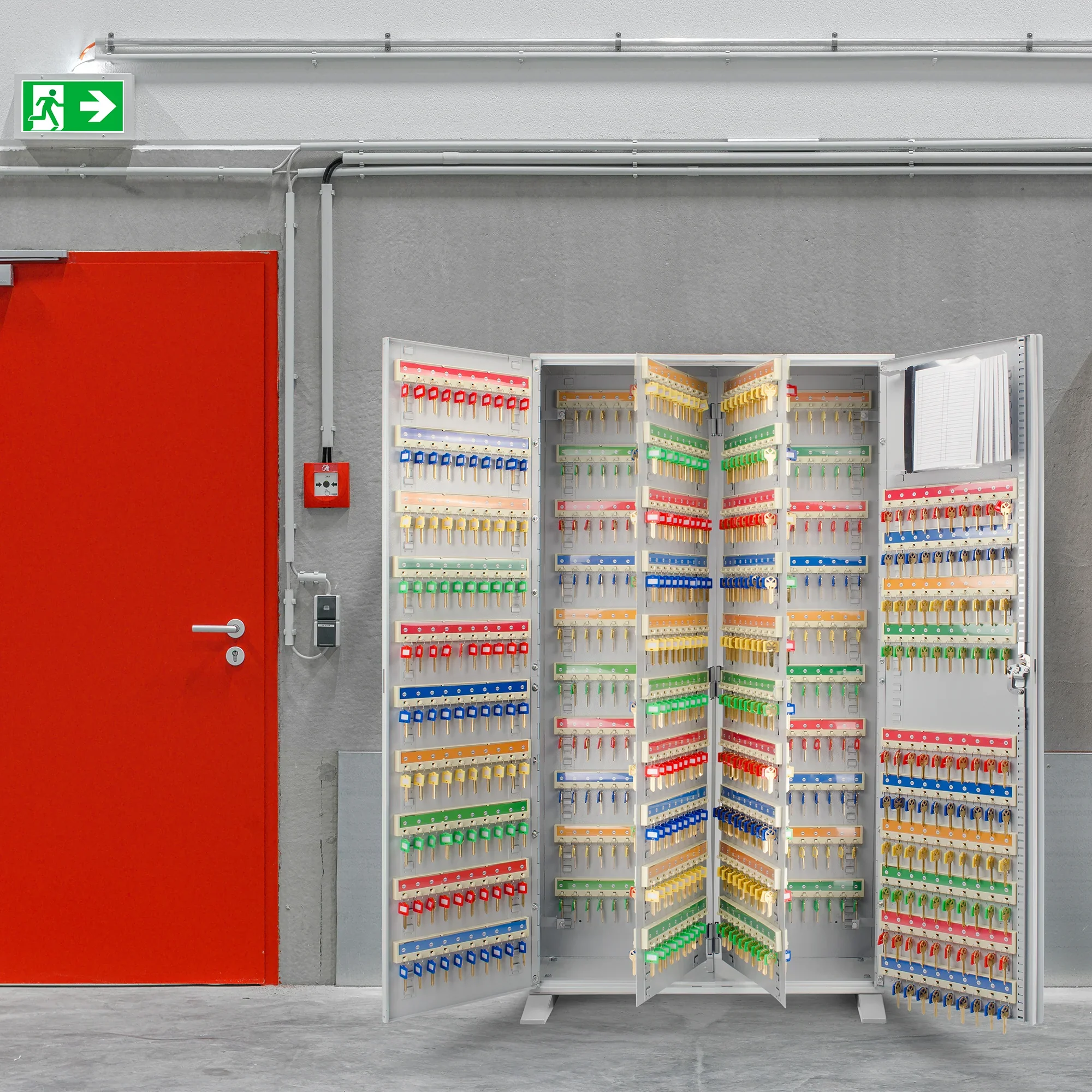 800 Capacity Adjustable Key Cabinet with Key Lock | CB12958 - Image 10