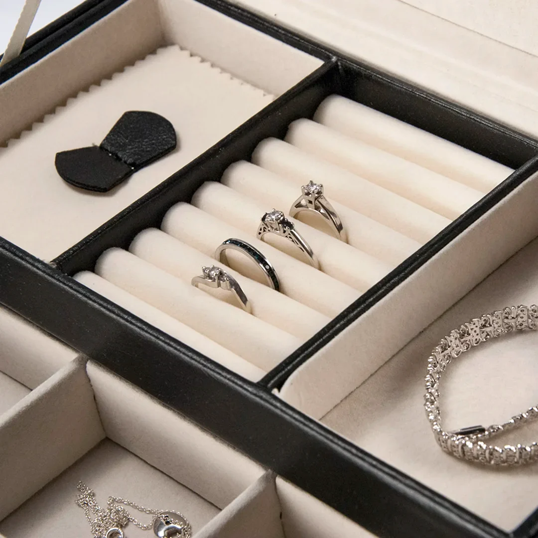 Cheri Bliss Vegan Leather Jewelry Case with Drawer, Key Lock, and Carry Handle | BF11974 - Image 3